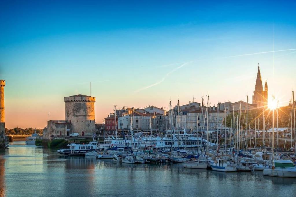 Plein Charme Aux Minimes Terrasse Calme + Parking Appartement La Rochelle  Buitenkant foto